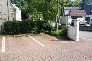 ハーモニーアロマつくば店の第一駐車場